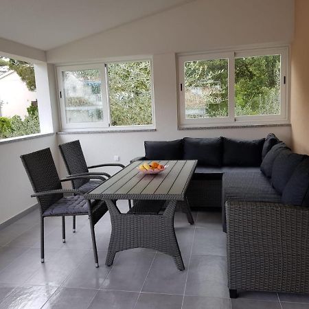 Relax Zone III Apartamento Malinska Exterior foto