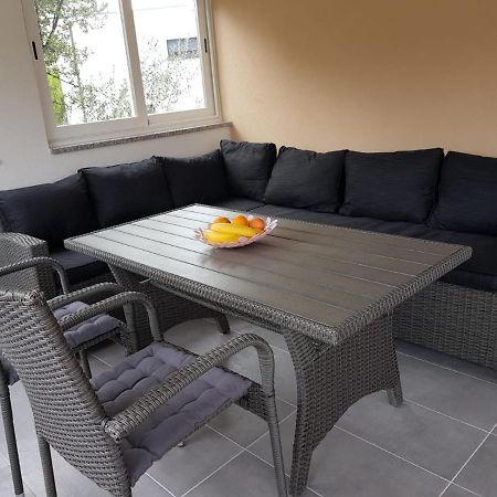 Relax Zone III Apartamento Malinska Exterior foto