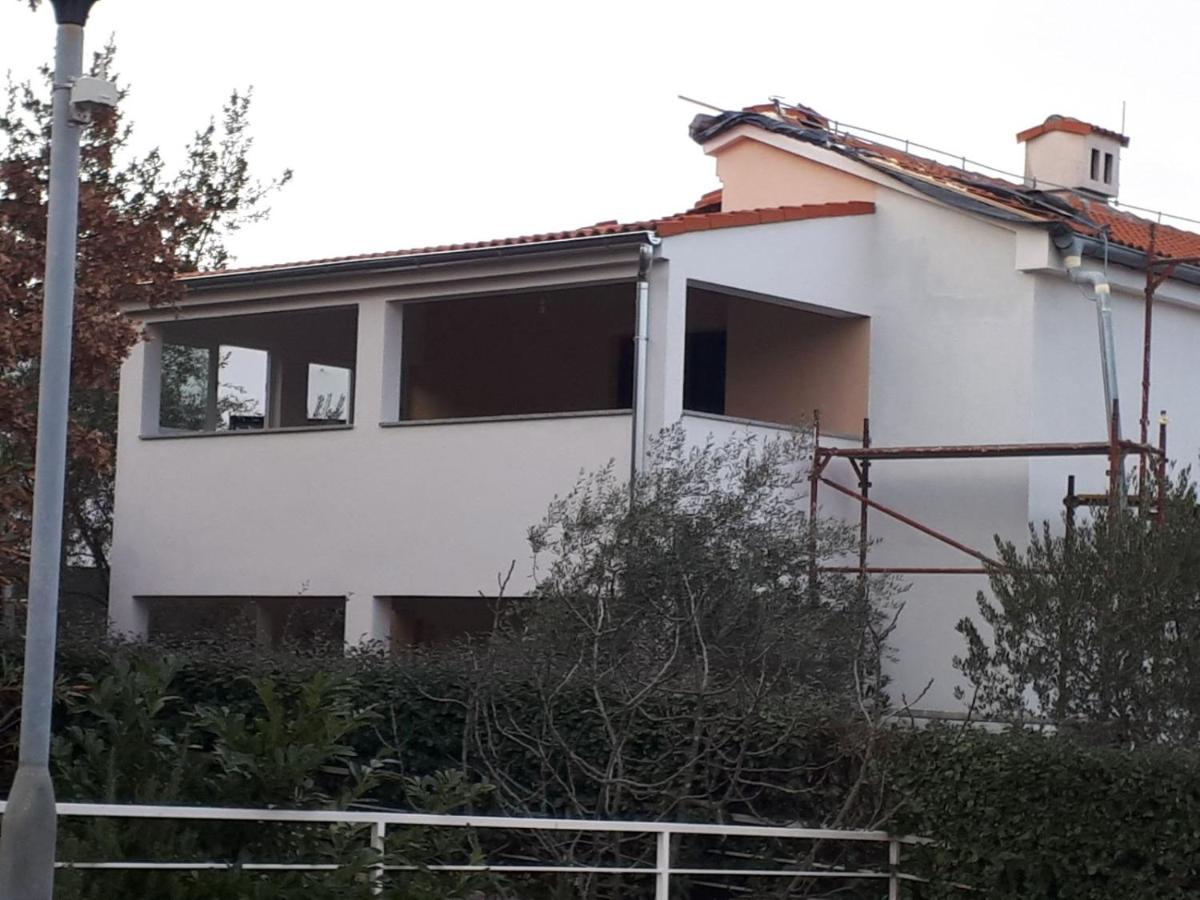 Relax Zone III Apartamento Malinska Exterior foto