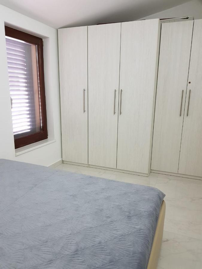 Relax Zone III Apartamento Malinska Exterior foto